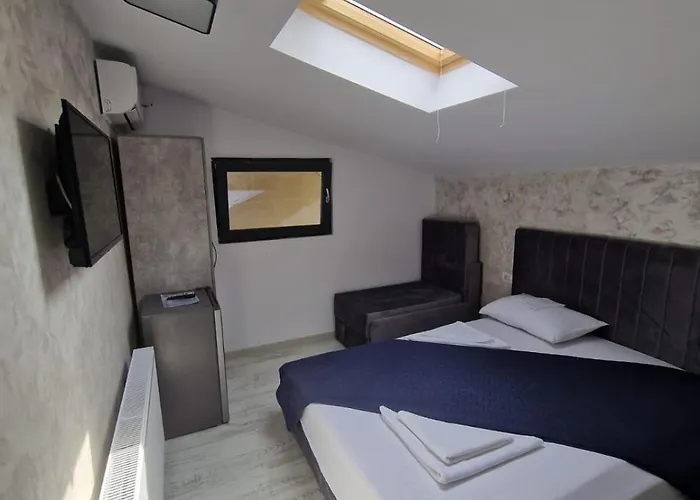 Neverseablack Sea * Konstanca